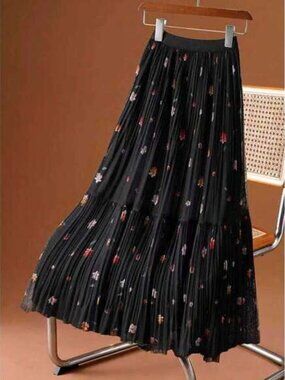 LuminousWealth Women's Elegant Floral Pleated Maxi Dress - Colorful Floral Patte